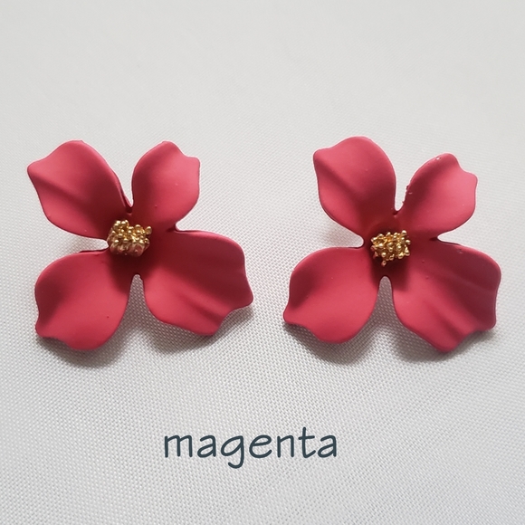1" Flower Earrings - Picture 4 of 8